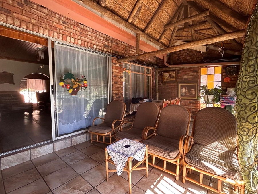 3 Bedroom Property for Sale in Kannoniers Park North West